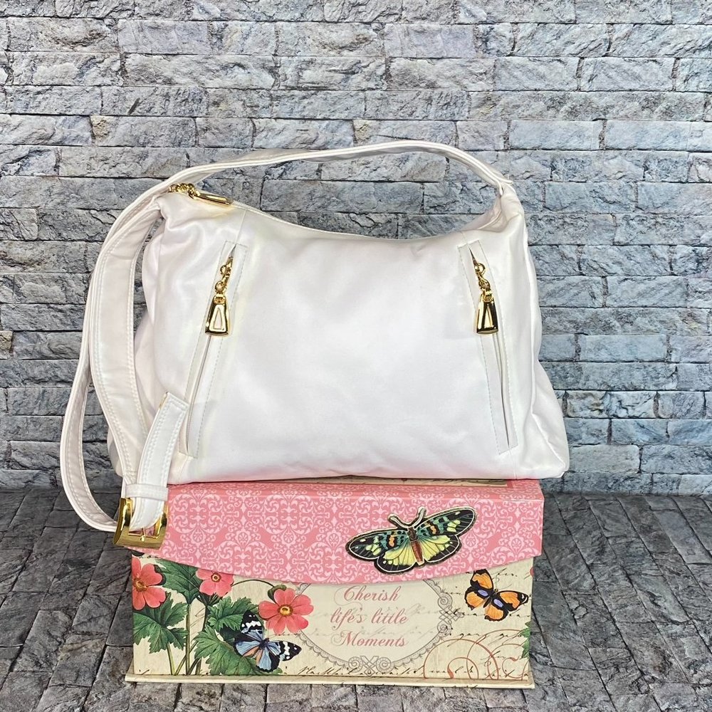 Tempo Shoulder Bag - Picture 3 of 12